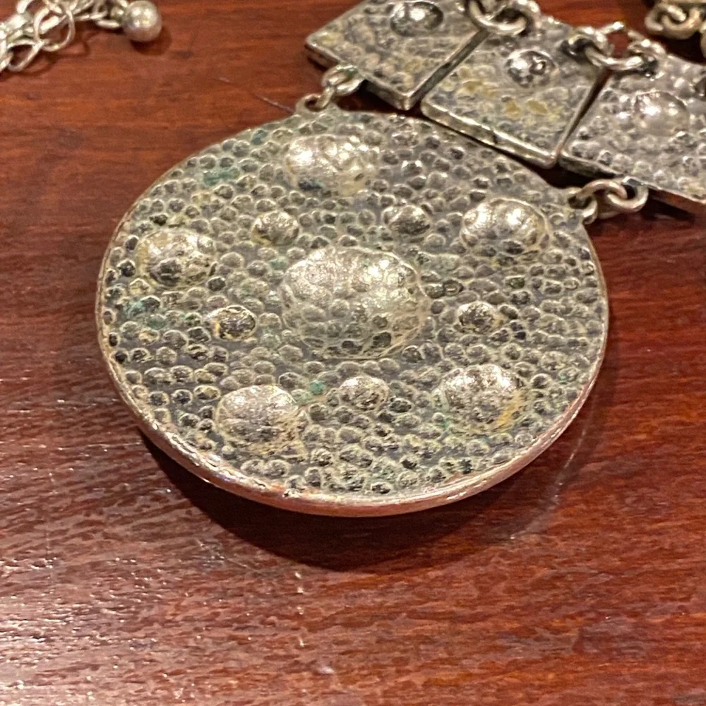 Elegant Silver Tone Bohemian Style Statement Necklace - Picture 14 of 15